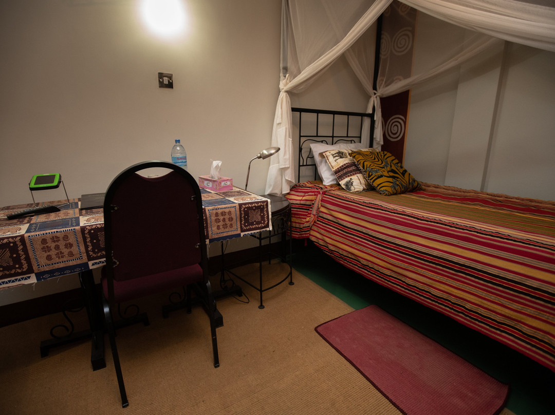 科罗纳酒店主图