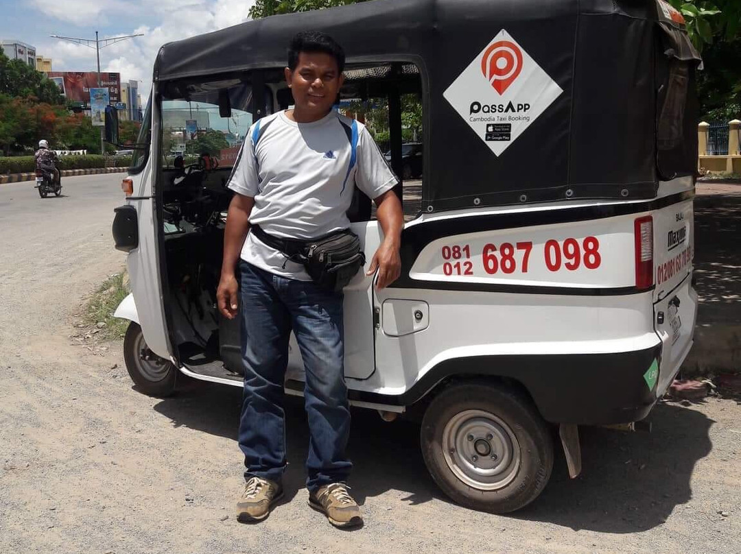 Tuk tuk tour guide Samnang nhay-马德望必去景点
