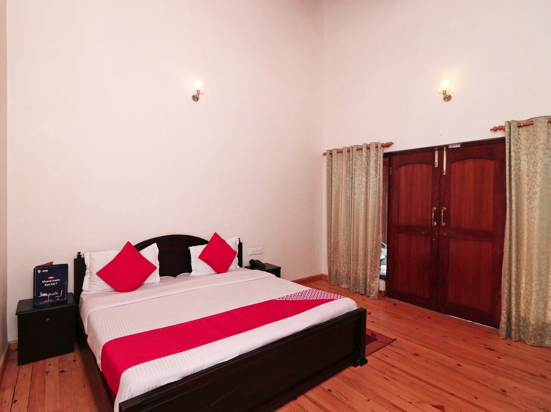 OYO 15171 Shri Shail Inn主图