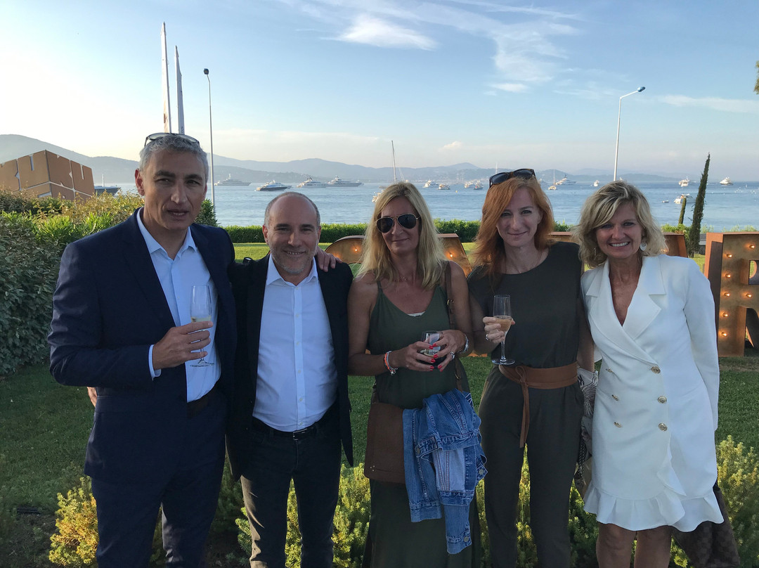 圣特罗佩兹库贝酒店主图