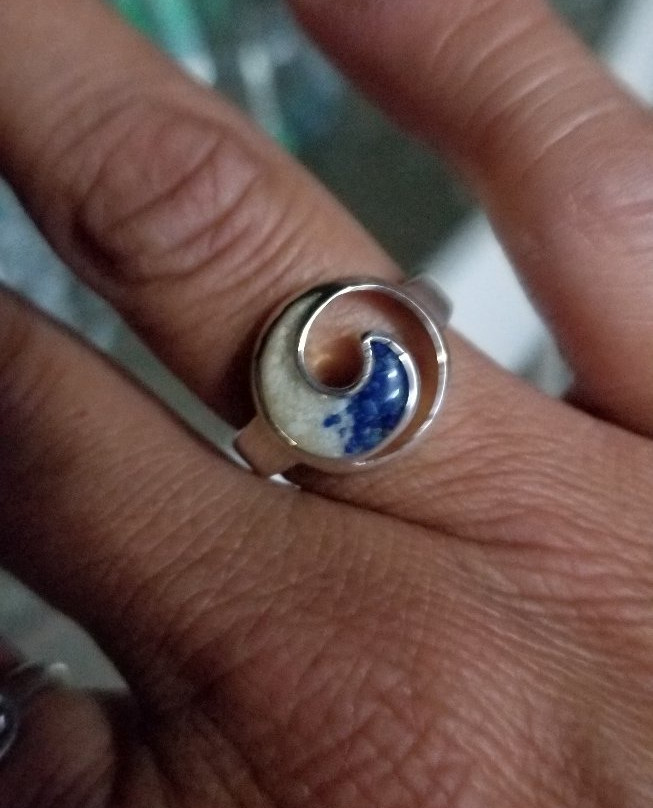 Limin' Boutique-West End Village必去景点