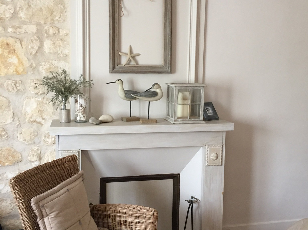 Les Persiennes主图