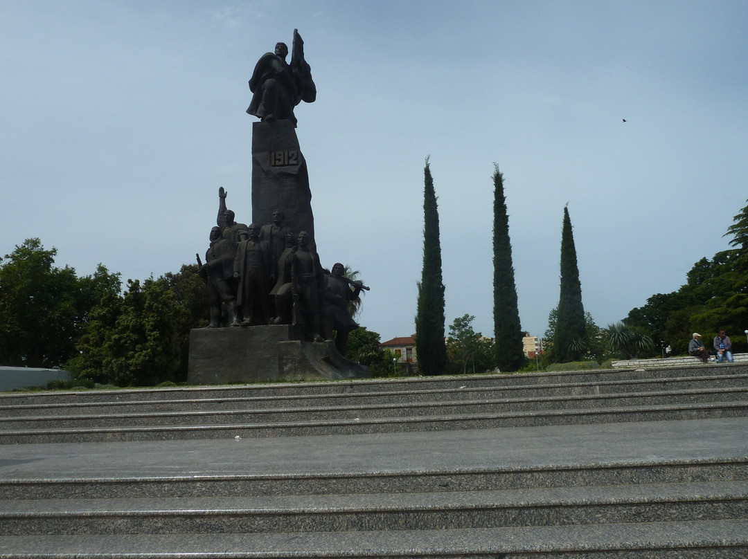 Independence Monument-夫罗勒必去景点