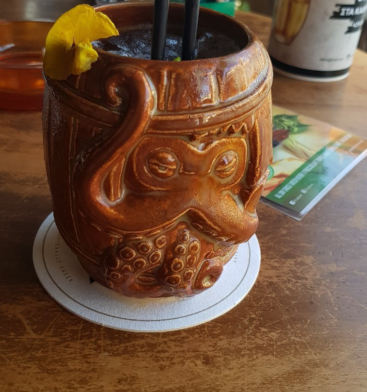 Sunshine cocktails bar-Hanioti必去景点