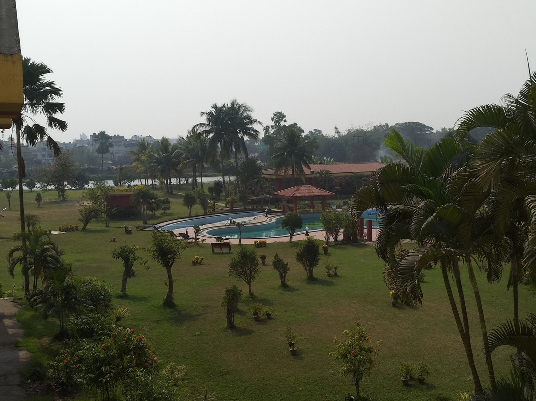 金色度假酒店主图