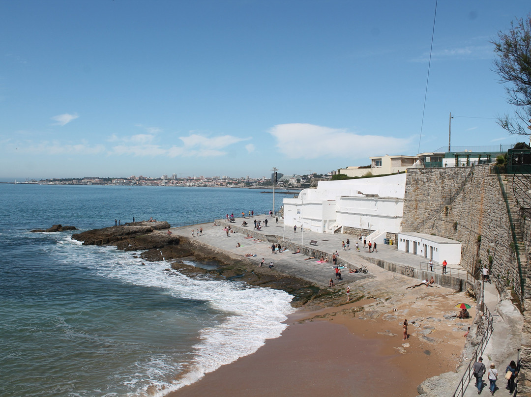 Praia da Azarujinha景点图片