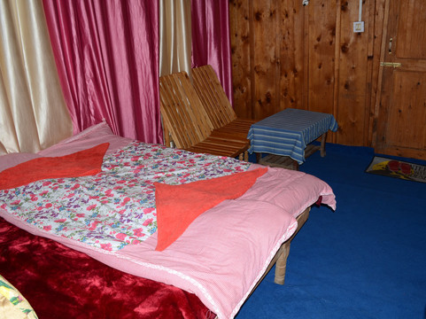 Lato The Huts River Touch Guesthouse主图