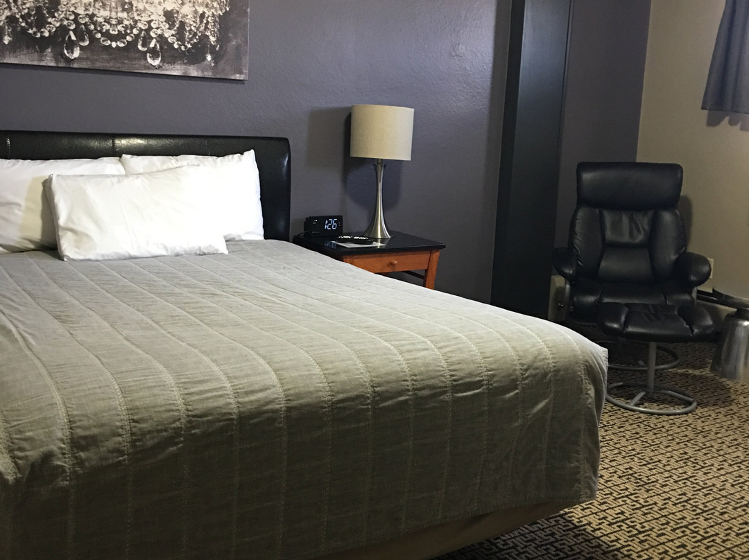 Triangle Motel主图