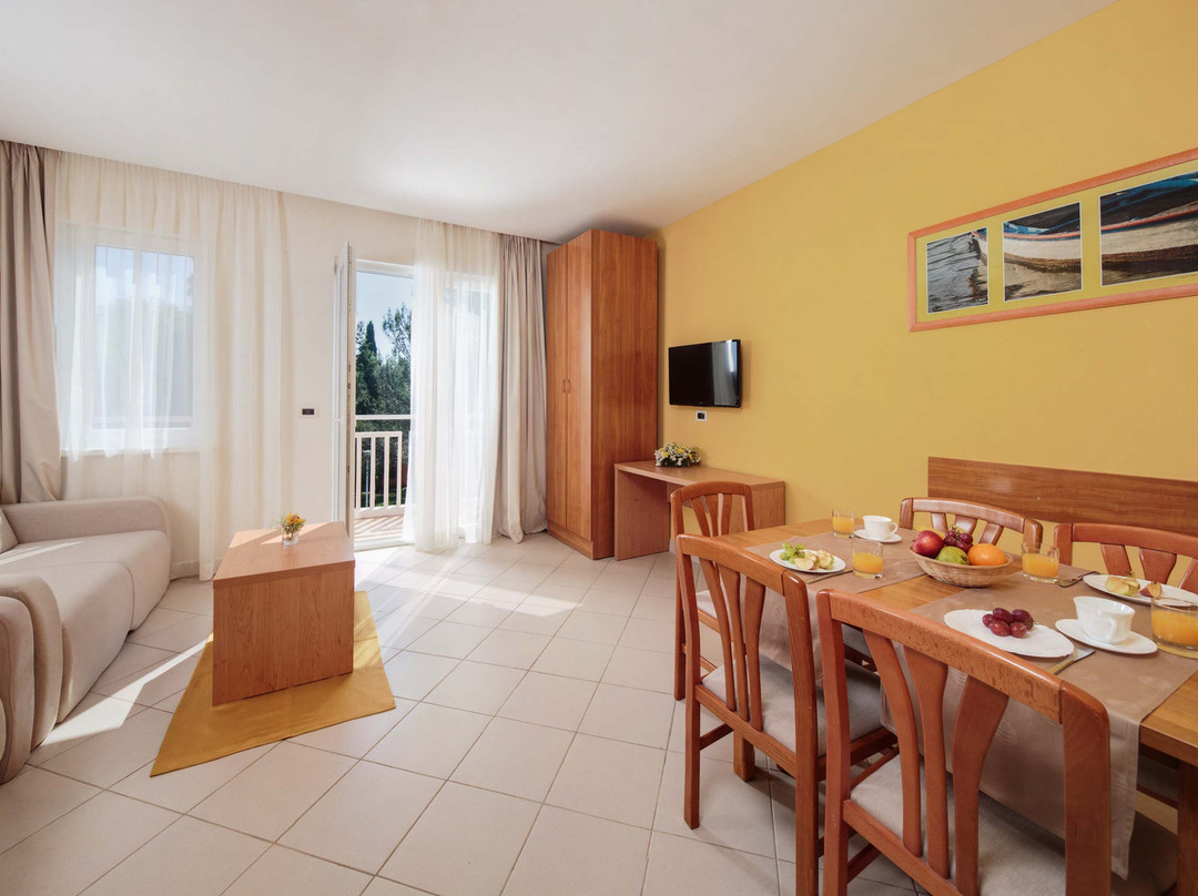 Apartments Katoro Plava Laguna主图