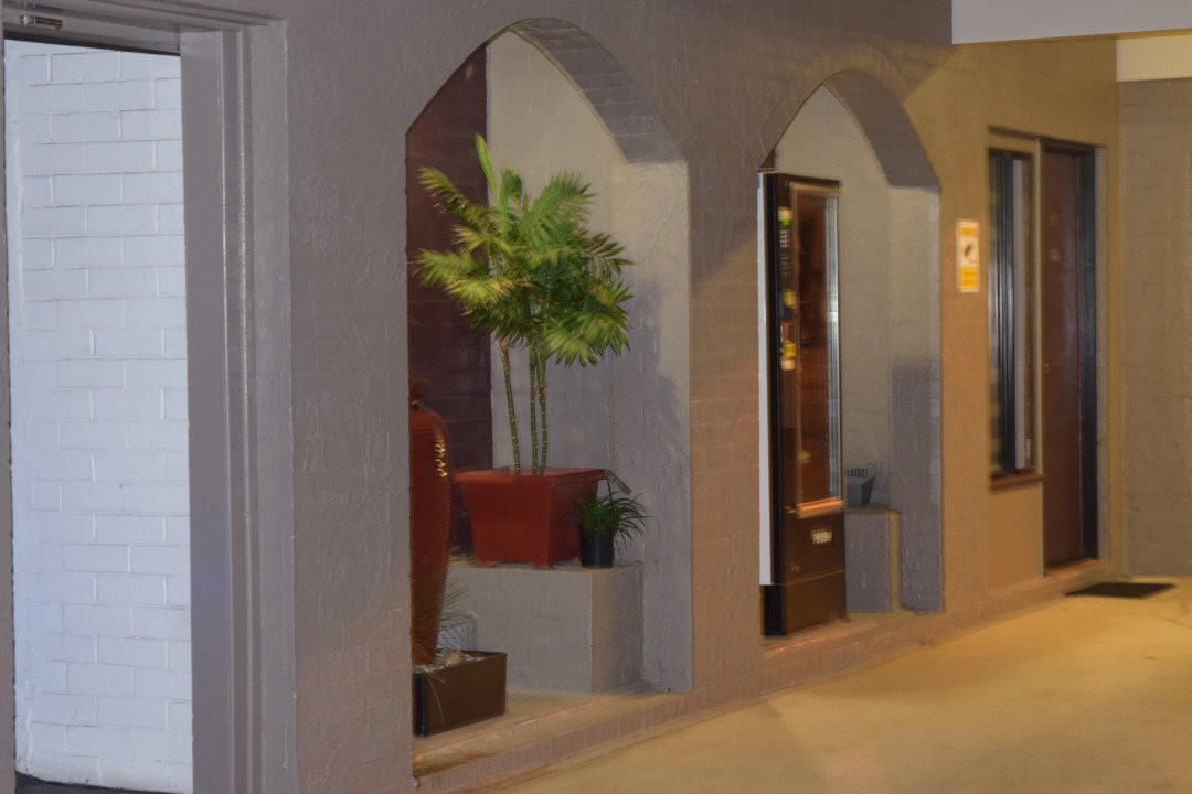 THE WARWICK VINES MOTEL主图