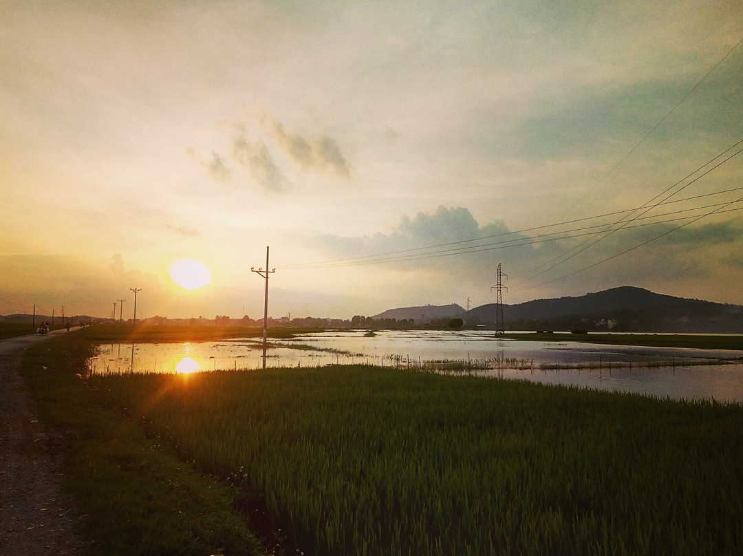 Quan Ba Tam Tour - Bac Giang Tourism-Thi tran Nenh必去景点