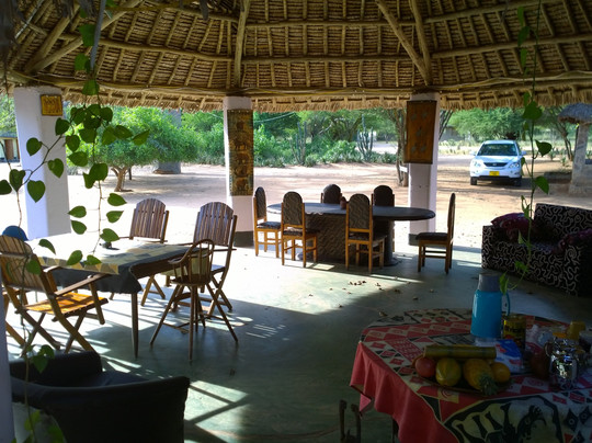 Crocodile Camp Bar and Restaurant, Camping, Bungalows