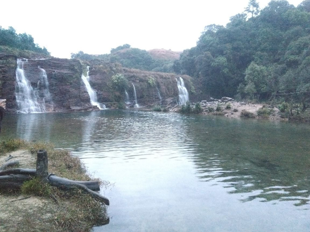 Wahrashi Falls景点图片