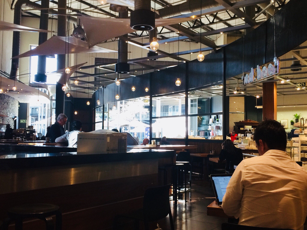 Design Quarter Shopping Centre-桑顿必去景点