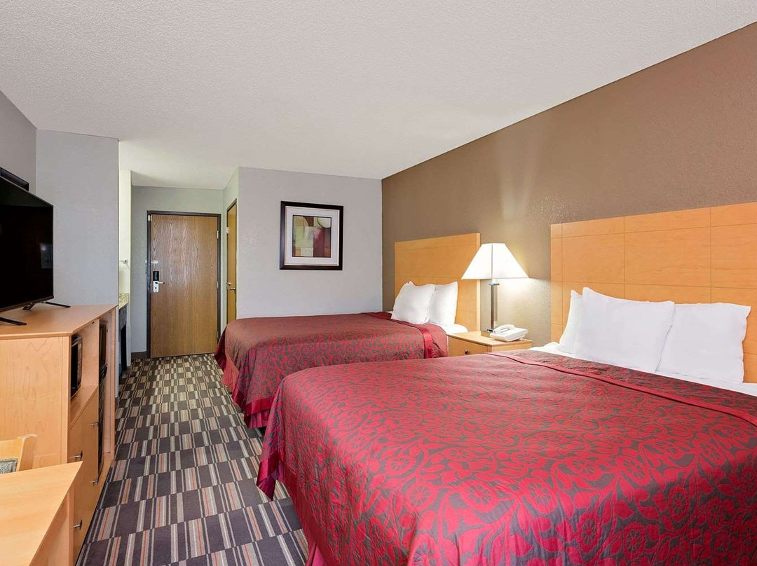 Days Inn by Wyndham Sturtevant / Racine / Mount Pleasant主图