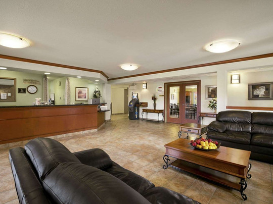 Super 8 by Wyndham Slave Lake AB主图