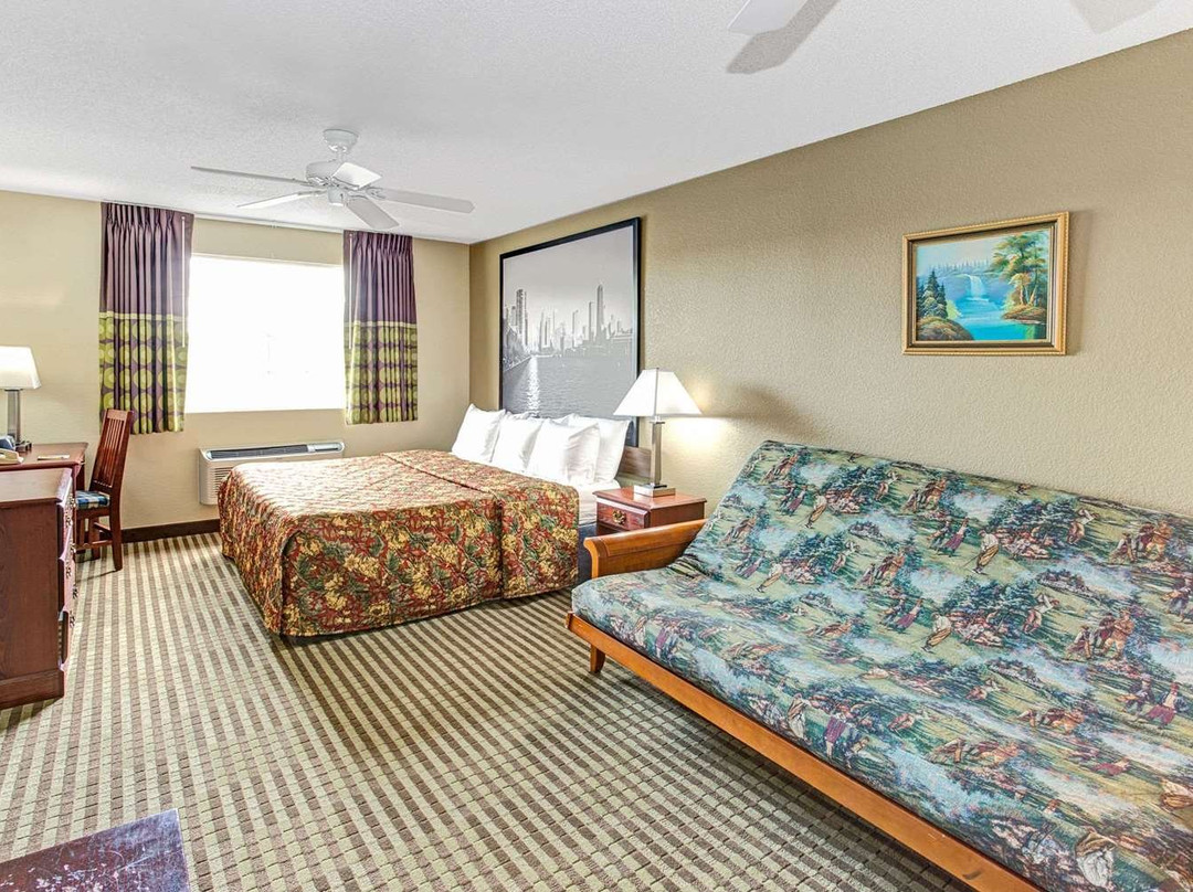 Super 8 by Wyndham Gurnee主图