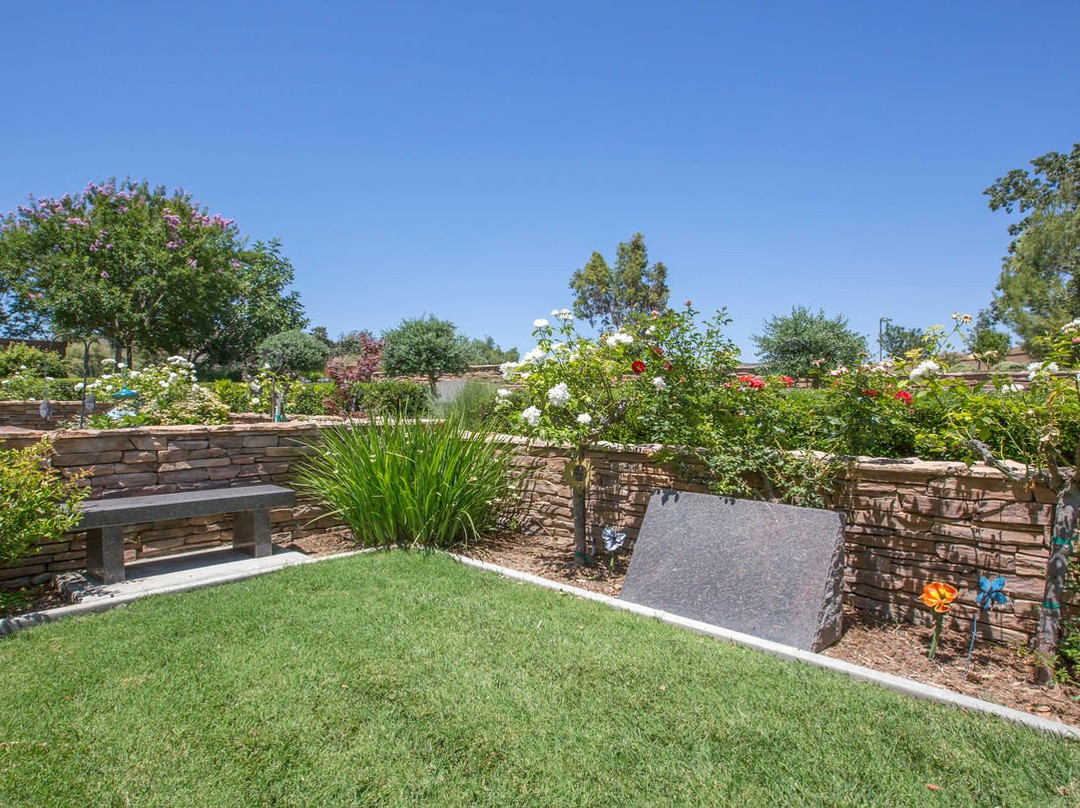 Pierce Brothers Valley Oaks-Griffin Memorial Park, Mortuary & Crematorium景点图片