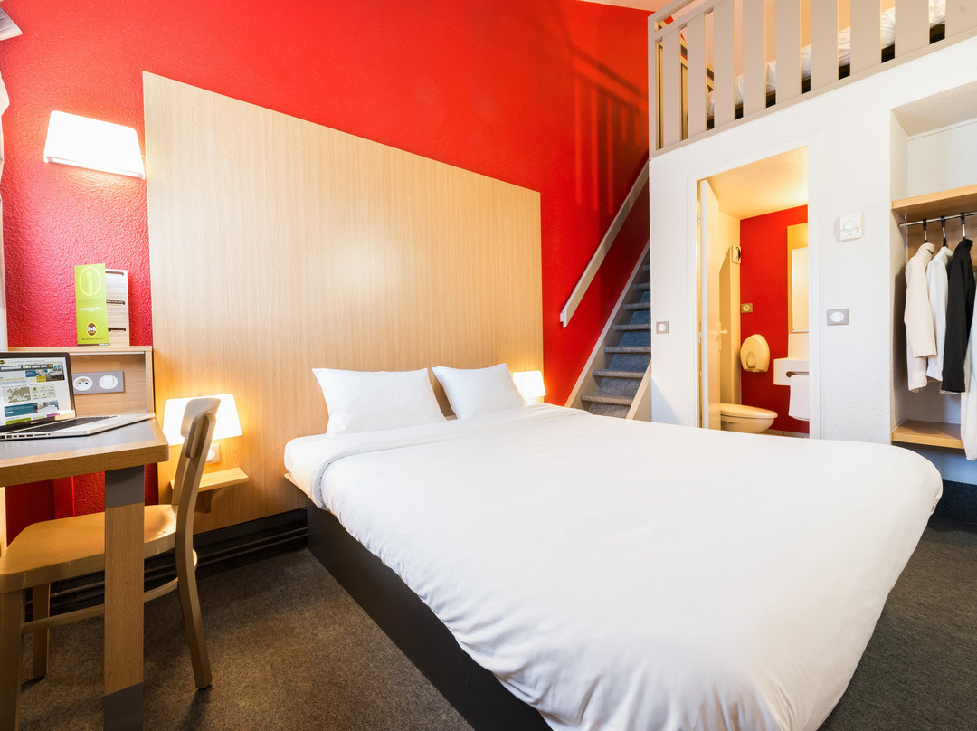 B&B HOTEL Saint-Étienne La Terrasse主图