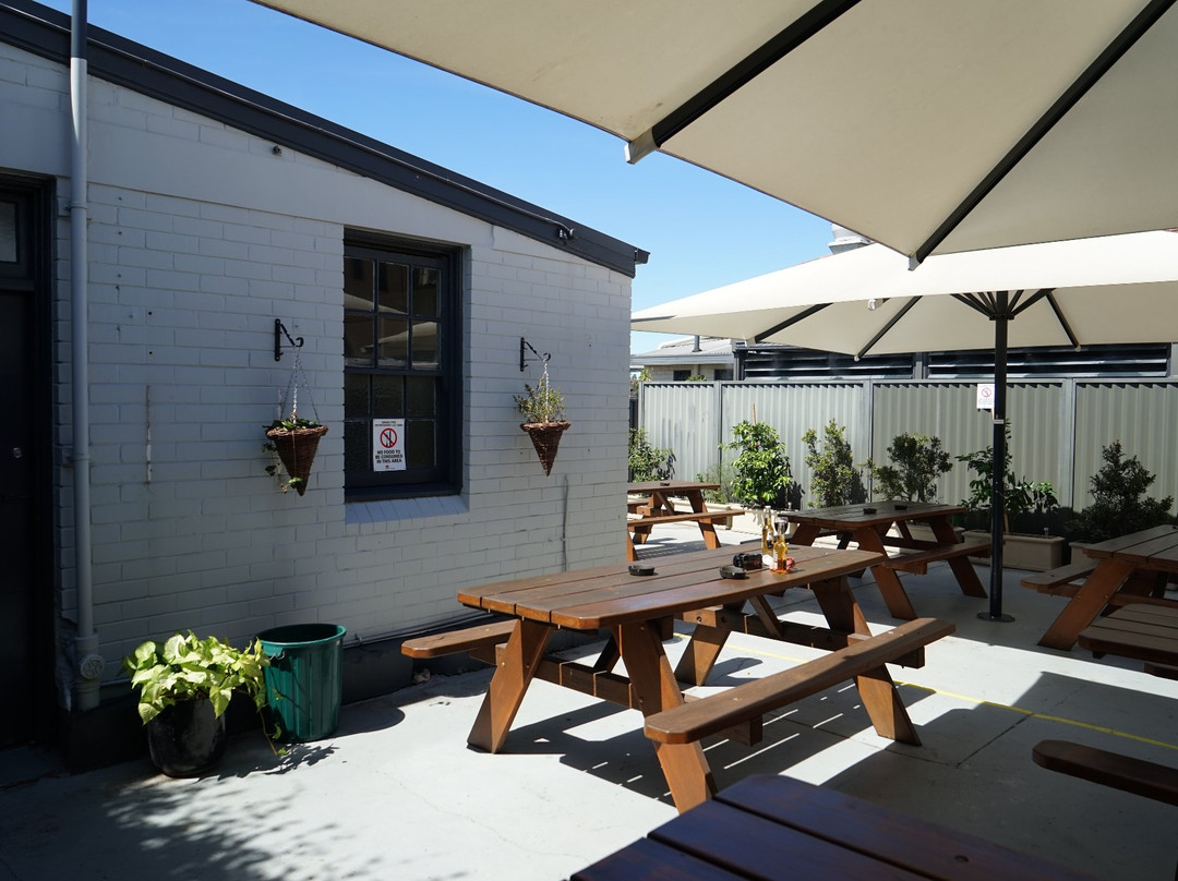 Rosehill Hotel主图