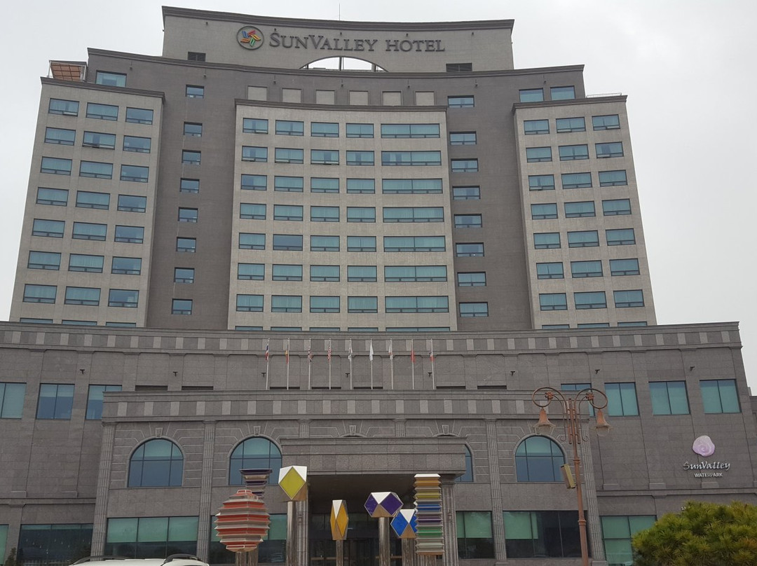 太阳谷度假村主图