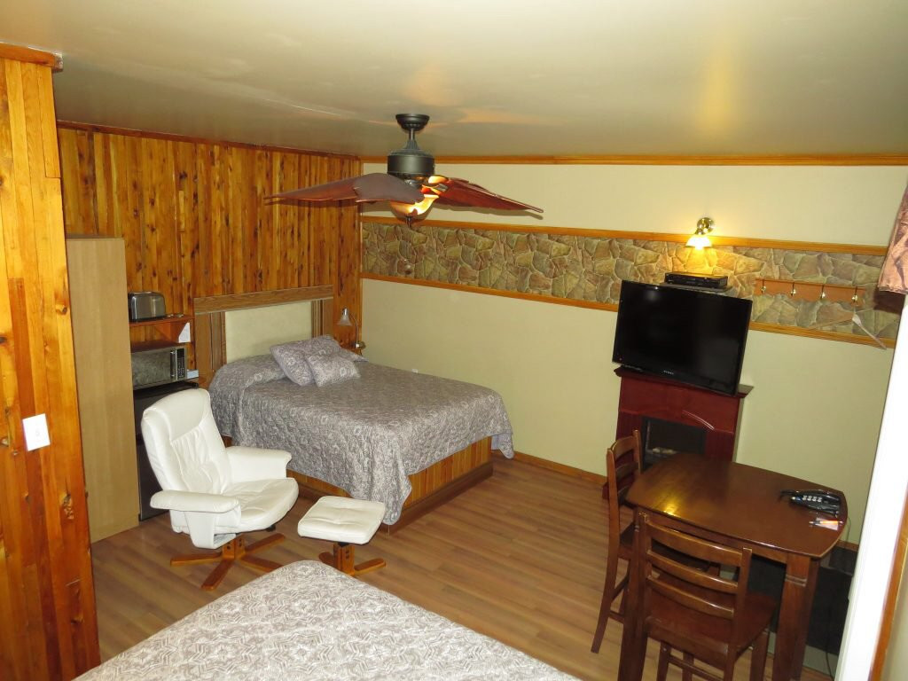 Motel des Patriotes主图