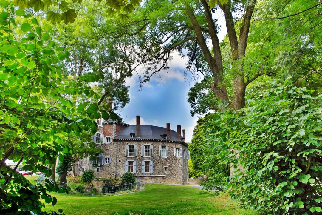Château de Waroux景点图片