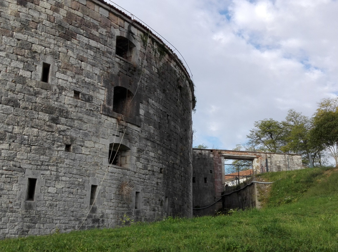 Forte Ardietti di Ponti sul Mincio-Ponti sul Mincio必去景点