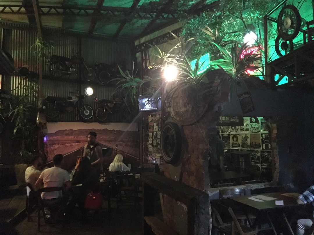 Moto Garage Lavagem e Botequim