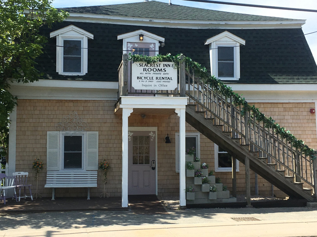 The Seacrest Inn