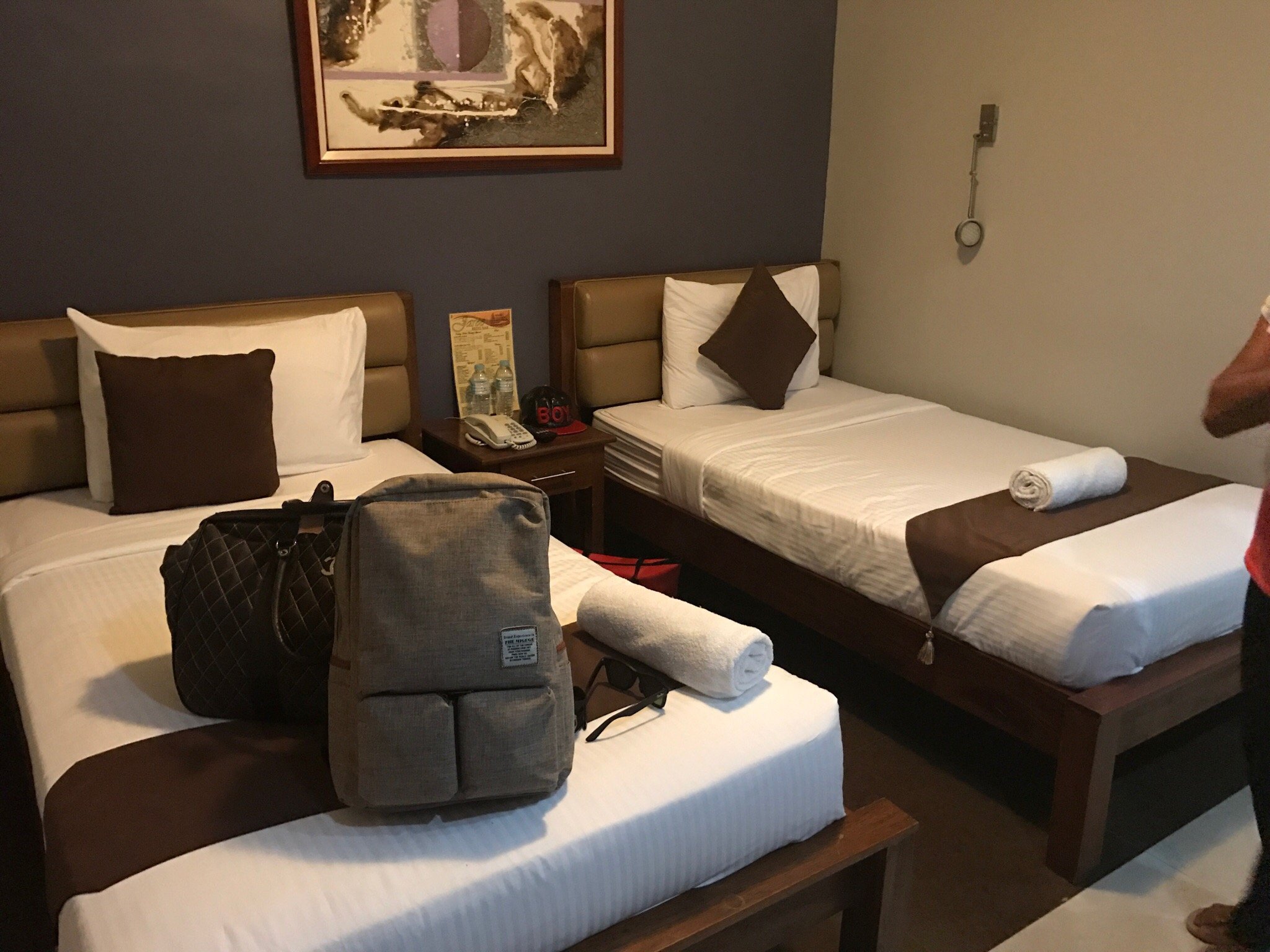 Valley Hotel-官方