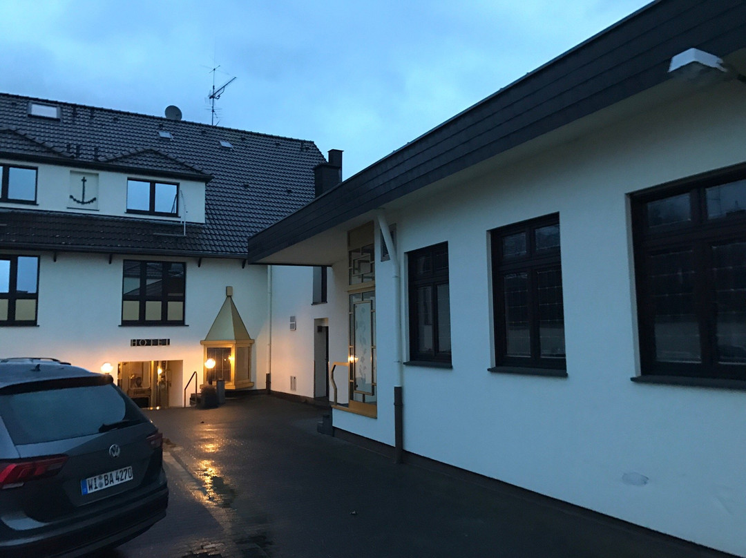 弗洛拉酒店主图