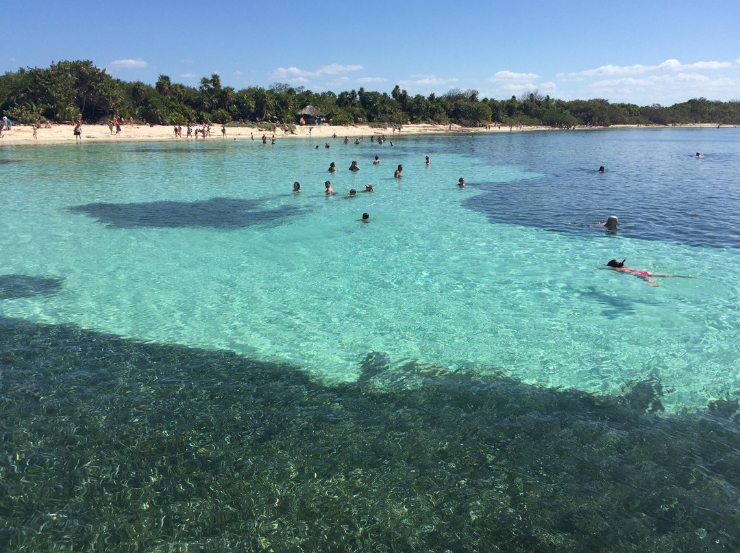 Punta Frances Marine National Park景点图片