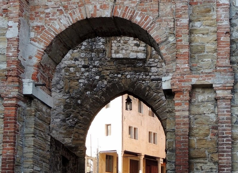 Porta Rugo景点图片
