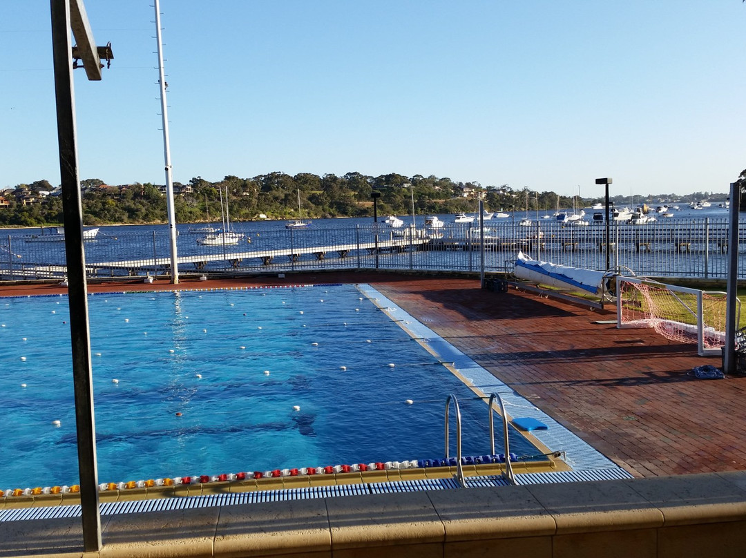 Bicton Pool景点图片