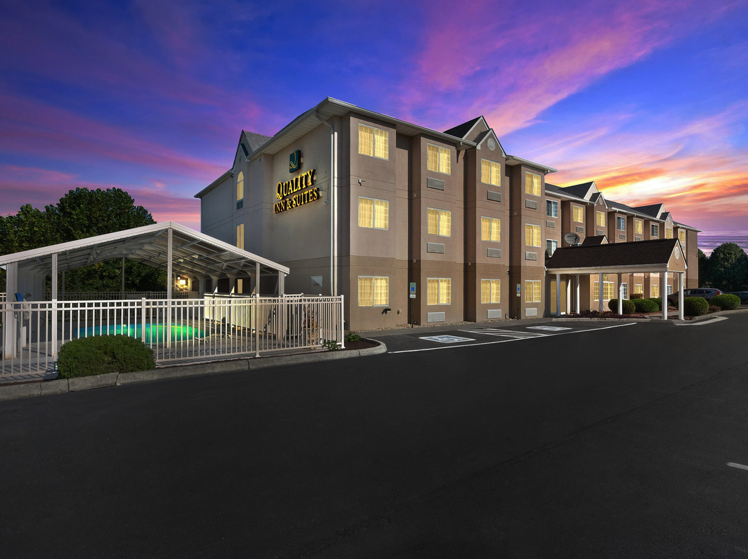 Quality Inn & Suites I-81 Exit 7主图