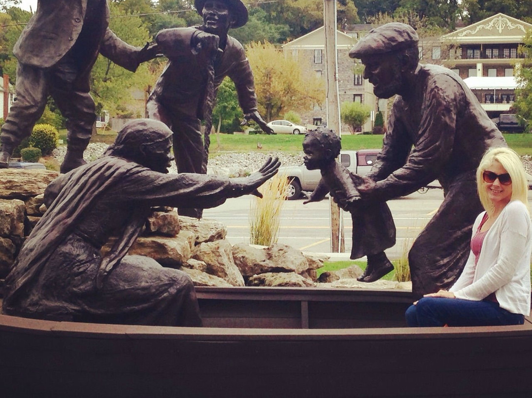 Freedom Crossing Monument-Lewiston必去景点