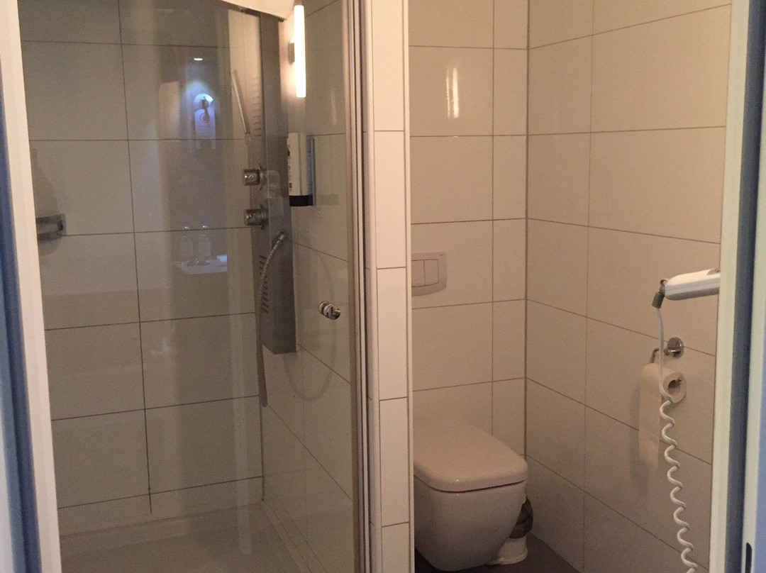 Road House Hotel主图