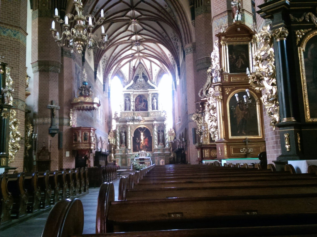 Church of the Holy Cross景点图片