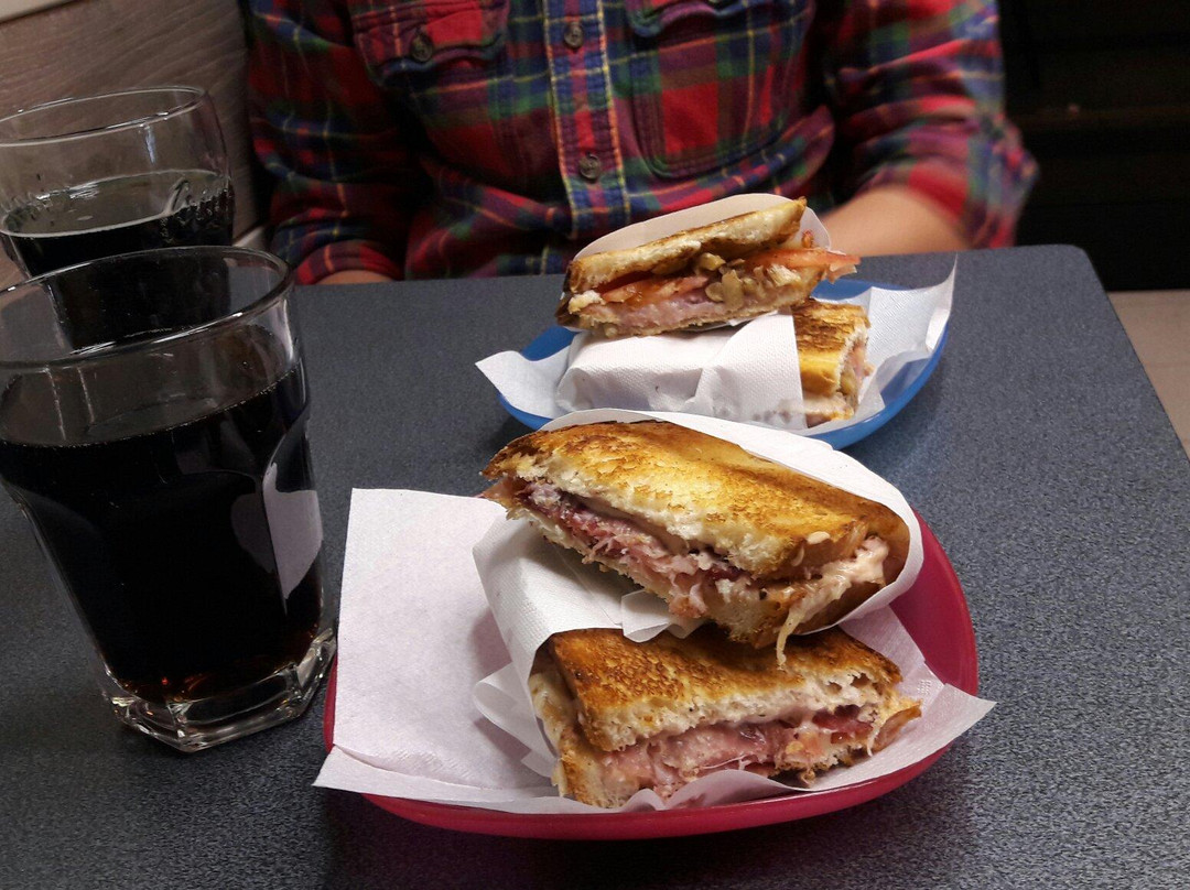 MARINO IL PANINO-纳维廖河畔切尔努斯科必去景点