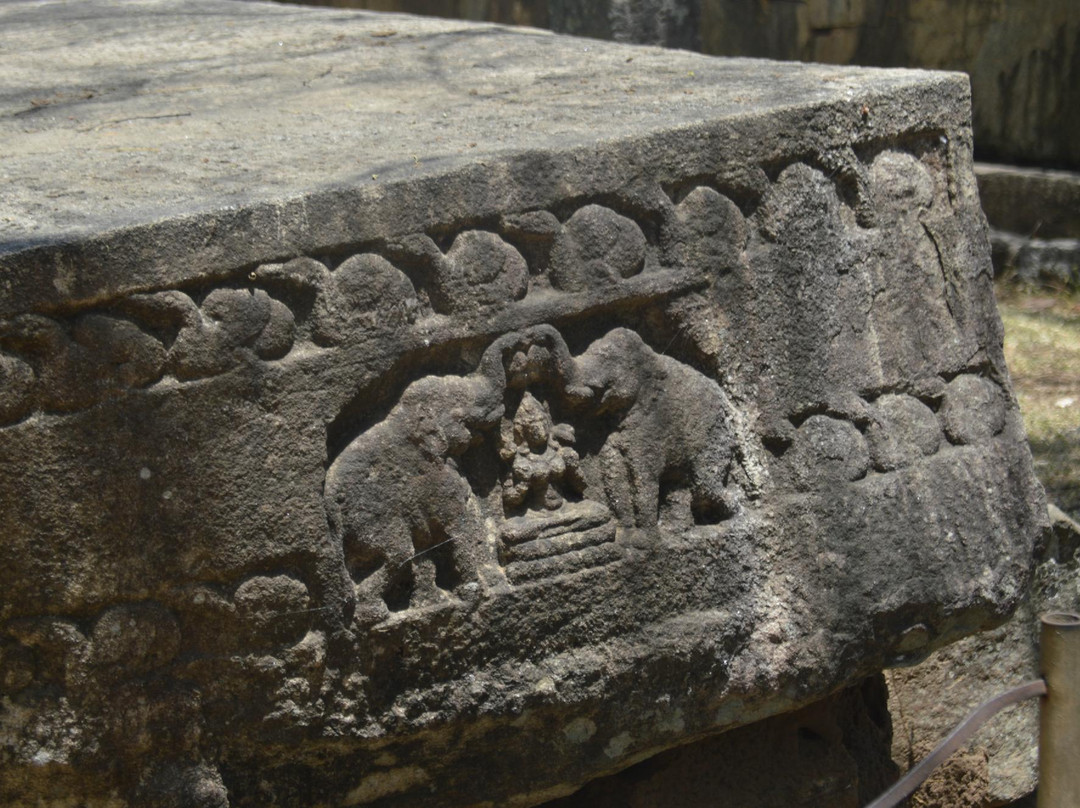 Gal-Potha Stone Book景点图片