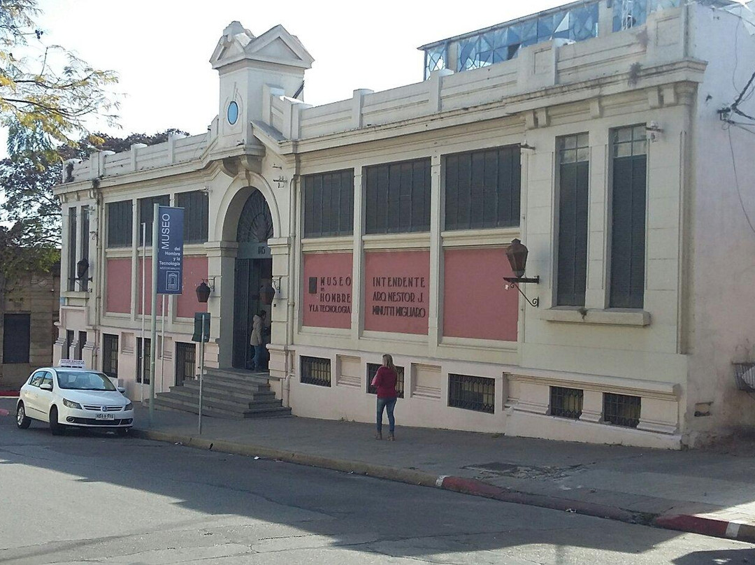 Salto旅游景点-Museo del Hombre y la Tecnologia