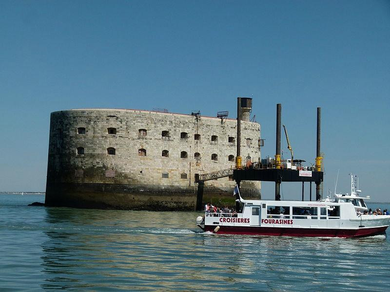 Croisieres Fourasines-Port-des-Barques必去景点
