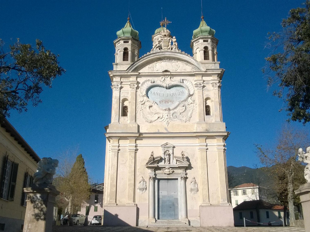 Santuario Madonna Della Costa-圣雷莫必去景点