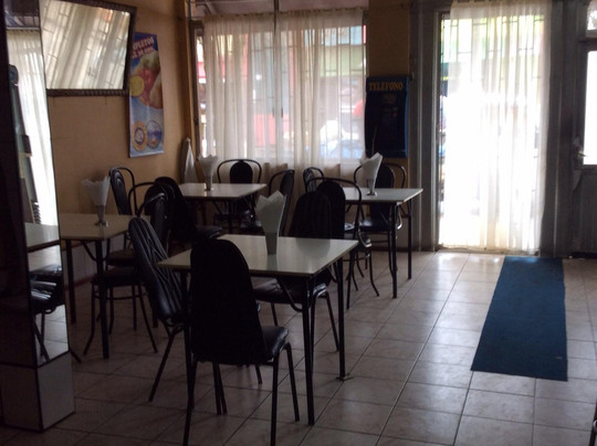 Lumaco餐馆和美食-La Bahia Restaurant