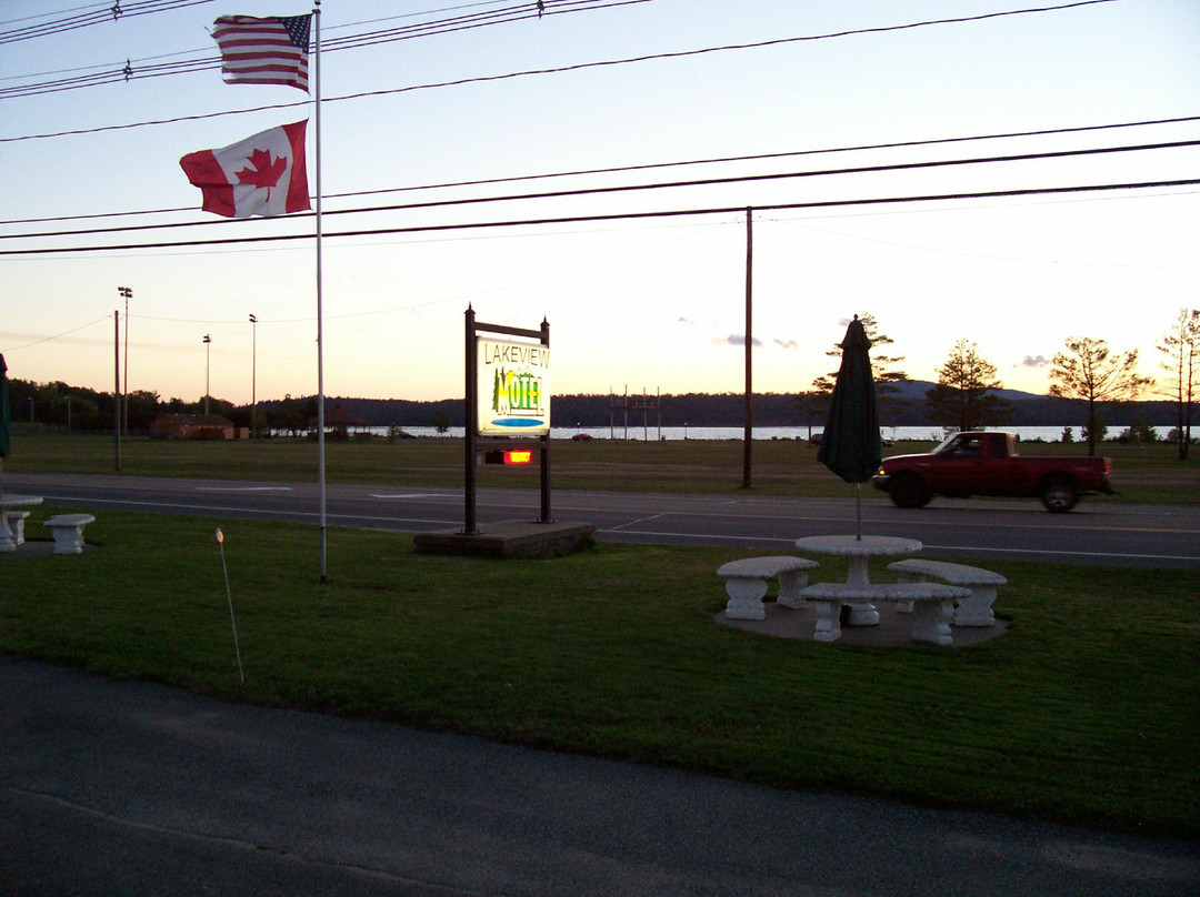 Lakeview Motel主图