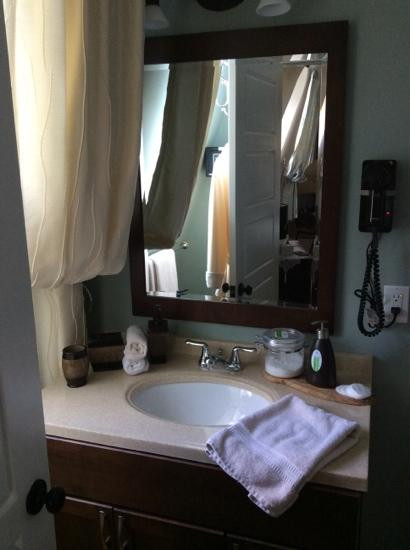 A Schooner Inn主图