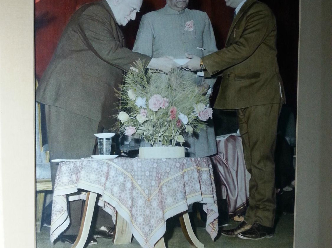 Subhash Emporium-阿格拉必去景点