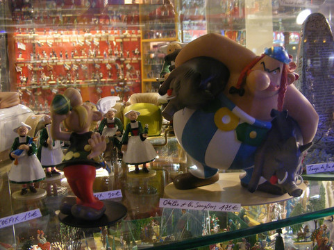 法国国旗-巴黎必去景点