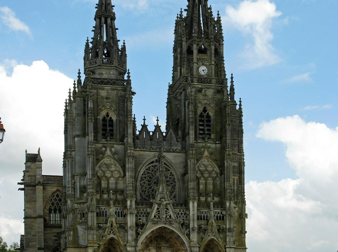 Basilique Notre-Dame de l'Epine景点图片